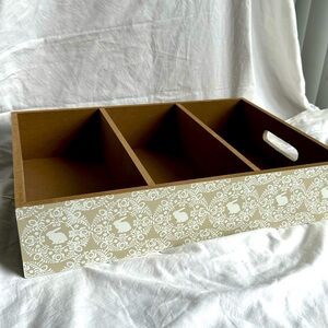 NWT Rustic Farmhouse Wooden Organizer Tray with Bunny Print